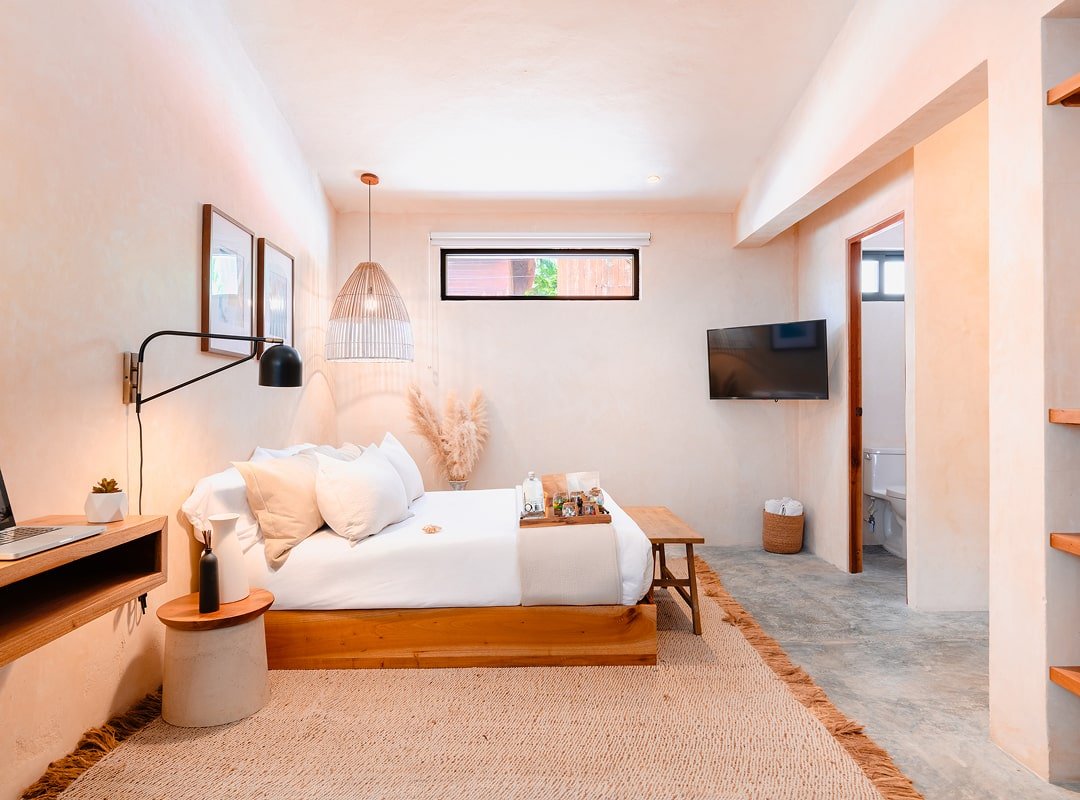 Hotel malish queen room